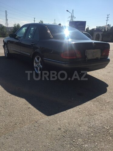 Mercedes E 230 1997, 233,500 km - 2.3 l - Bakı
