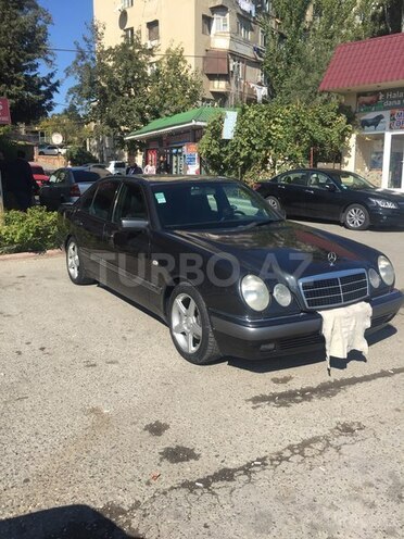 Mercedes E 230 1997, 233,500 km - 2.3 l - Bakı
