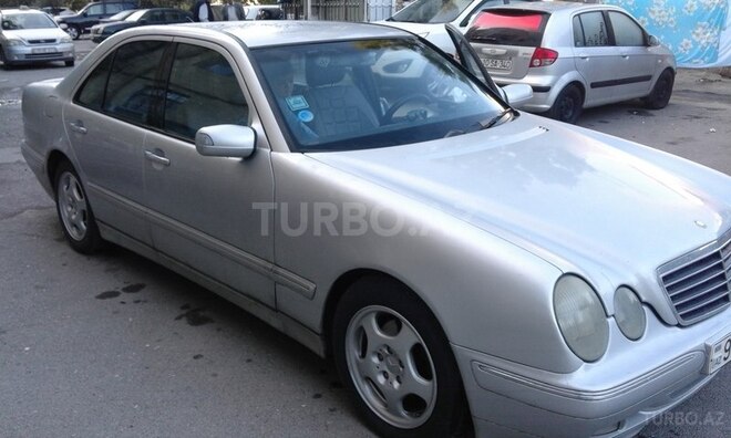 Mercedes E 200 2000, 133,000 km - 2.0 l - Bakı