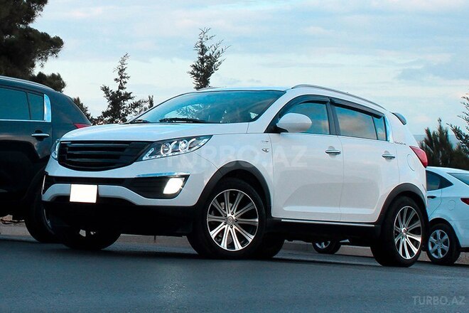 Kia Sportage 2010, 136,000 km - 2.0 l - Bakı