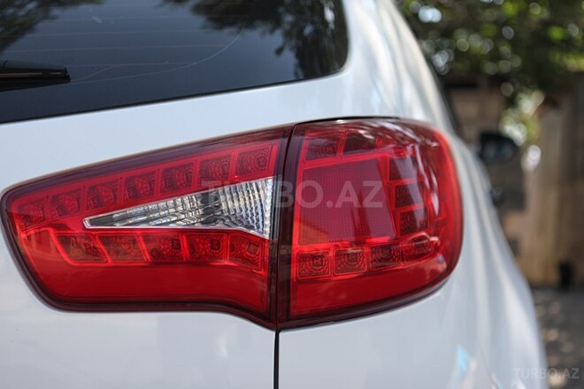 Kia Sportage 2010, 136,000 km - 2.0 l - Bakı