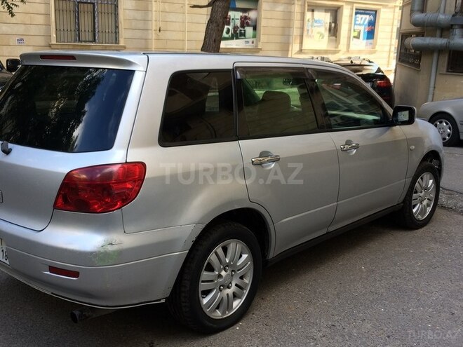 Mitsubishi Airtrek 2003, 276,500 km - 2.4 l - Bakı