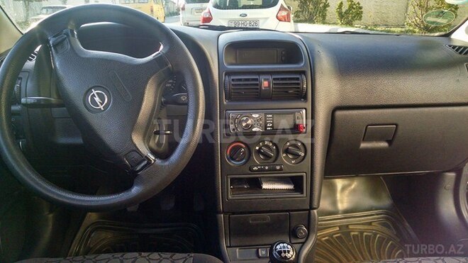 Opel Astra 1999, 236,000 km - 1.8 l - Şəki