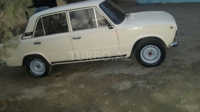 LADA (VAZ) 21011 1986, 321,896 km - 1.3 l - Salyan