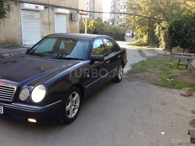 Mercedes E 240 1998, 317,000 km - 2.4 l - Bakı