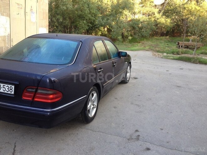Mercedes E 240 1998, 317,000 km - 2.4 l - Bakı