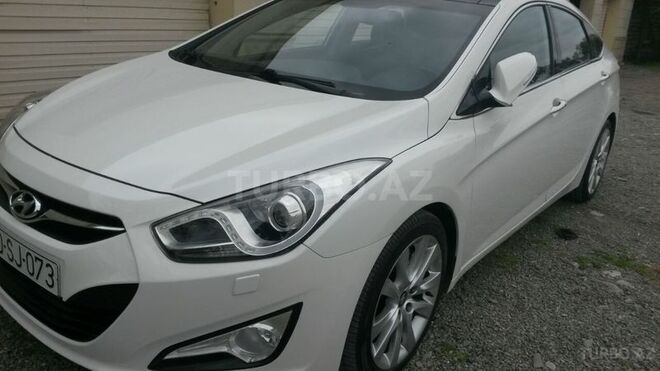 Hyundai i40 2013, 82,500 km - 2.0 л - Kürdəmir