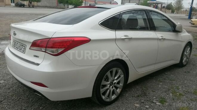 Hyundai i40 2013, 82,500 km - 2.0 л - Kürdəmir
