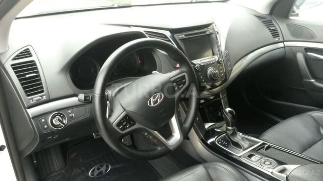 Hyundai i40 2013, 82,500 km - 2.0 л - Kürdəmir