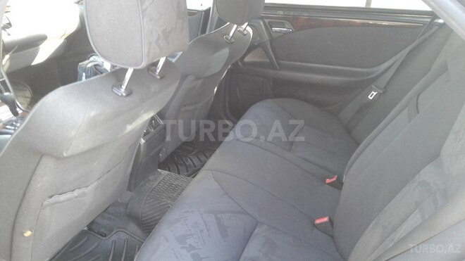 Mercedes E 230 1996, 381,500 km - 0.2 l - Quba