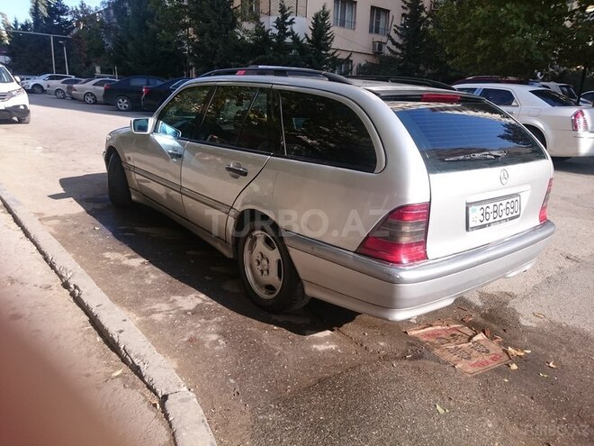 Mercedes C 220 1998, 318,000 km - 2.2 l - Bakı