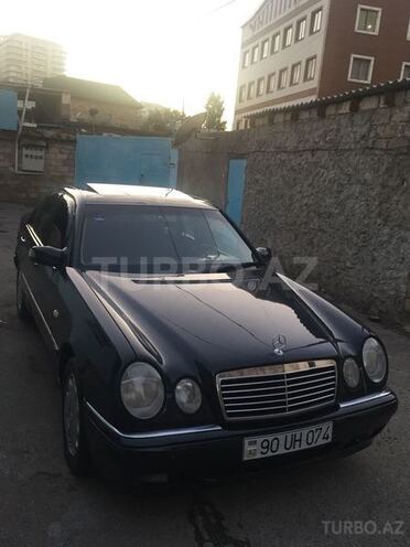 Mercedes E 280 1999, 252,300 km - 2.8 l - Bakı