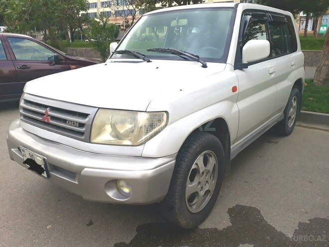 Mitsubishi Pajero io 1999, 178,000 km - 1.8 l - Bakı