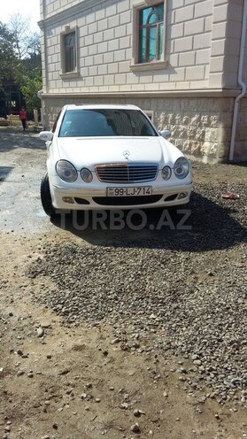 Mercedes E 240 2002, 173,000 km - 2.6 l - Bakı