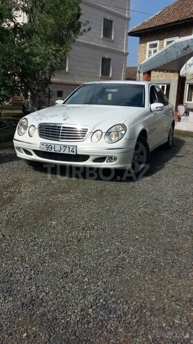 Mercedes E 240 2002, 173,000 km - 2.6 l - Bakı