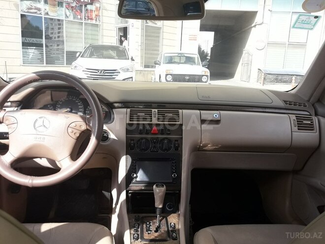 Mercedes E 240 2001, 315,000 km - 2.6 l - Bakı