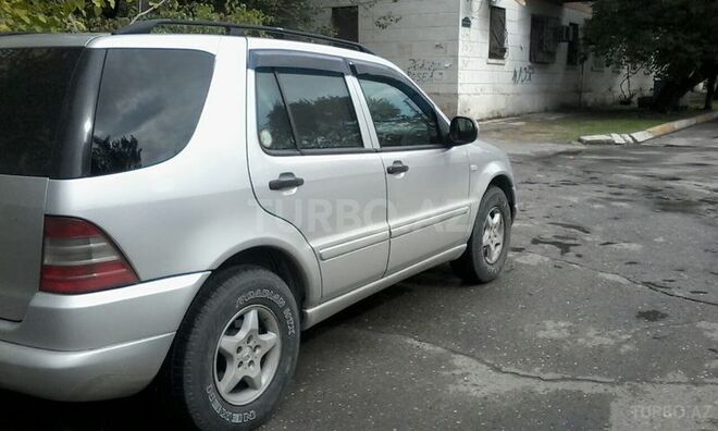 Mercedes ML 320 1999, 470,000 km - 3.2 л - Bakı
