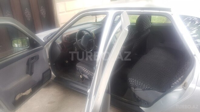 LADA (VAZ) 2112 2002, 2,300,000 km - 1.6 l - Yevlax