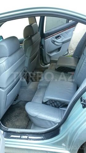 BMW 528 1996, 197,245 km - 2.8 l - Masallı