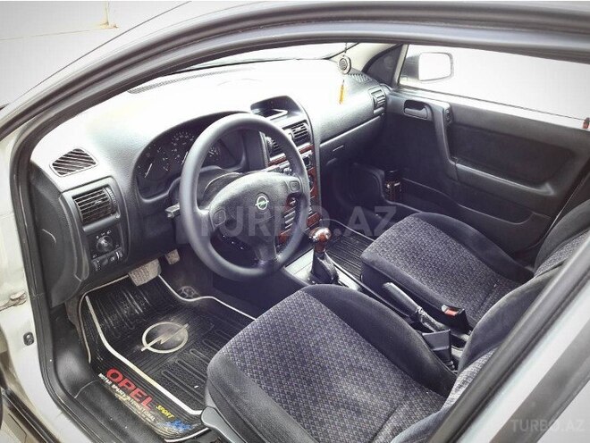 Opel Astra 1998, 173,000 km - 1.6 l - Bakı
