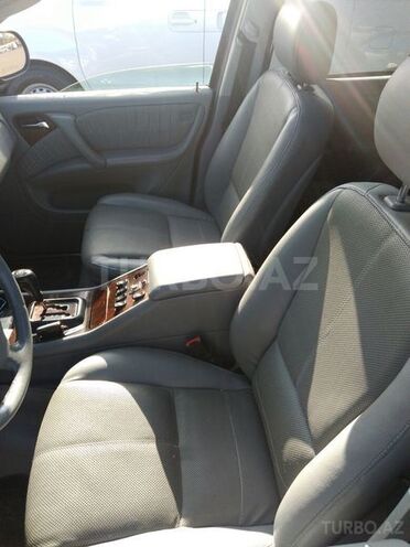Mercedes ML 320 2001, 198,000 km - 3.2 л - Bakı