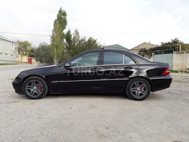 Mercedes C 180 2003, 284,500 km - 1.8 l - Bakı