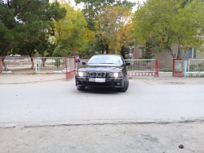 BMW 525 2001, 250,000 km - 2.5 l - Sumqayıt