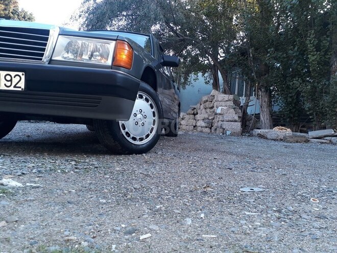Mercedes 190 1991, 280,000 km - 1.8 л - Bakı