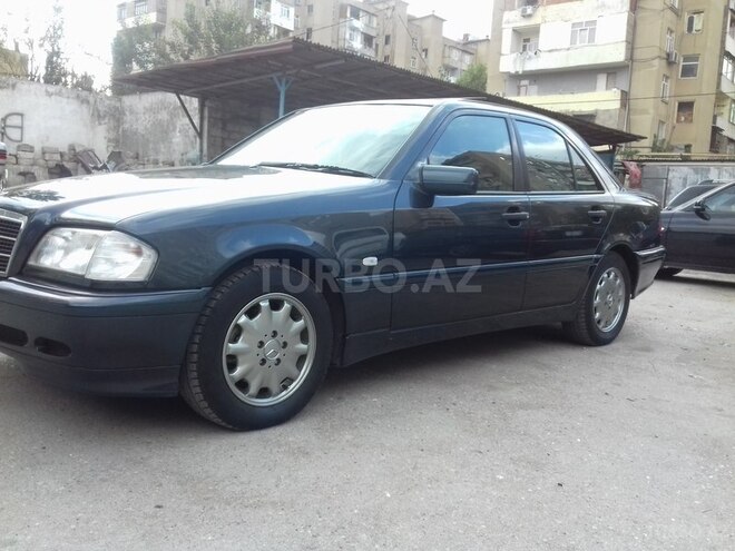 Mercedes C 200 1999, 256,000 km - 2.0 l - Bakı