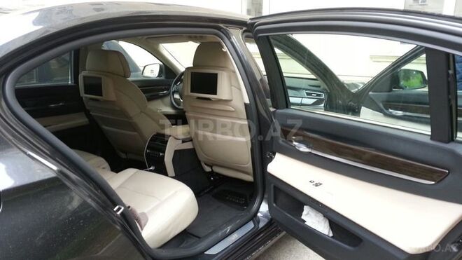 BMW 745 2011, 134,000 km - 2.9 l - Bakı