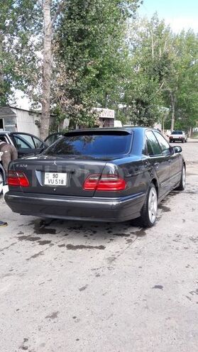 Mercedes E 320 1999, 232,500 km - 3.2 l - Ağstafa