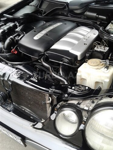 Mercedes E 220 2000, 275,000 km - 2.2 l - Bakı