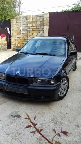 BMW 325 1992, 380,000 km - 2.5 л - Bakı