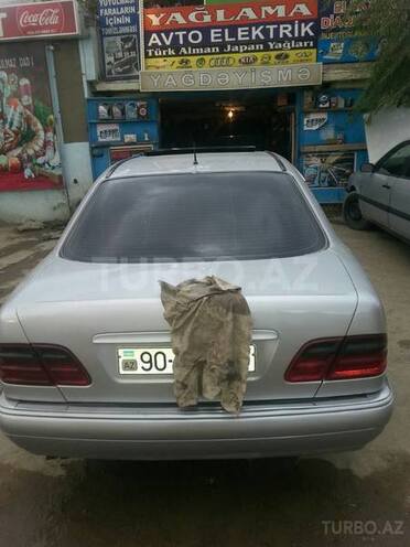 Mercedes E 290 1996, 225,624 km - 2.9 l - Bakı