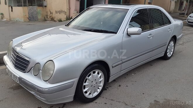 Mercedes E 240 2001, 269,500 km - 2.6 l - Bakı
