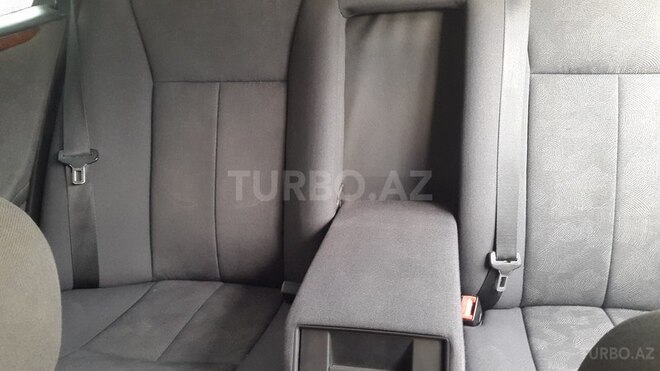 Mercedes E 240 2001, 269,500 km - 2.6 l - Bakı