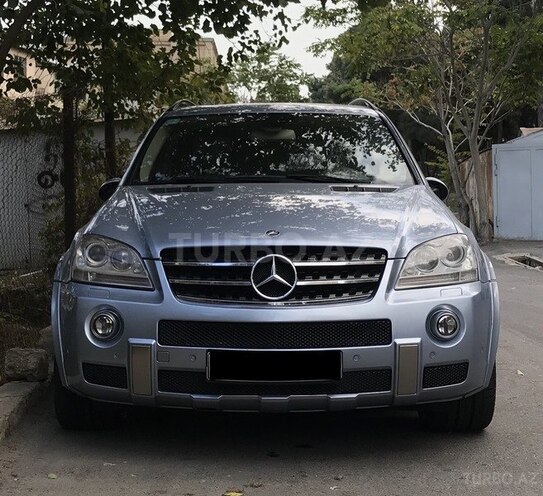 Mercedes ML 63 AMG 2006, 130,000 km - 6.2 l - Bakı