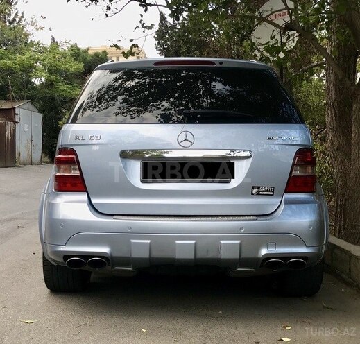 Mercedes ML 63 AMG 2006, 130,000 km - 6.2 l - Bakı