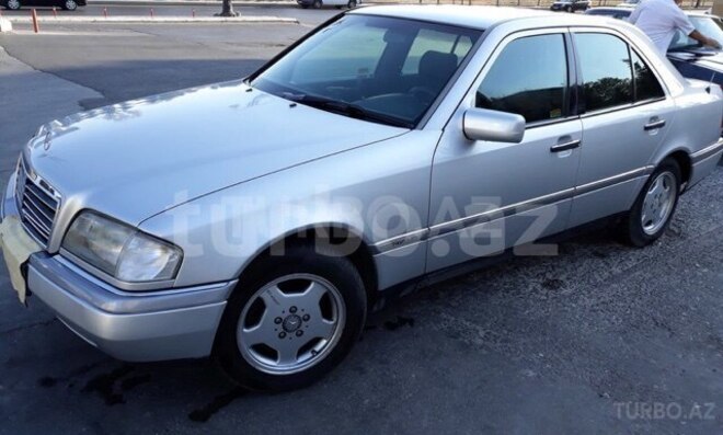 Mercedes C 200 1995, 375,000 km - 1.8 l - Bakı