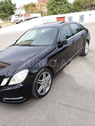 Mercedes E 220 2010, 118,000 km - 2.2 l - Bakı