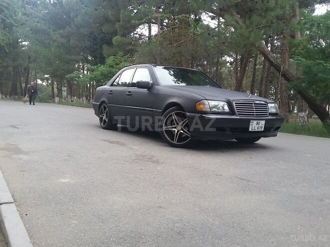 Mercedes C 230 2000, 328,893 km - 2.3 л - Sumqayıt