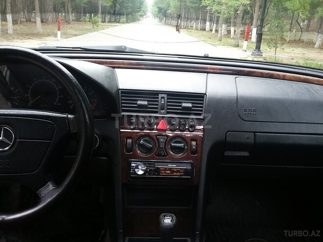 Mercedes C 230 2000, 328,893 km - 2.3 л - Sumqayıt