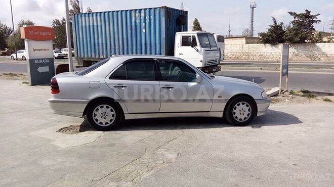 Mercedes C 240 1998, 290,000 km - 2.4 л - Bakı