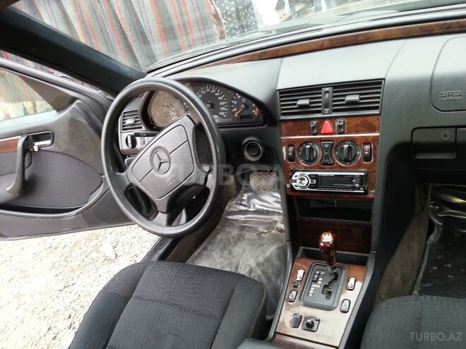 Mercedes C 180 1997, 321,421 km - 1.8 l - Sumqayıt