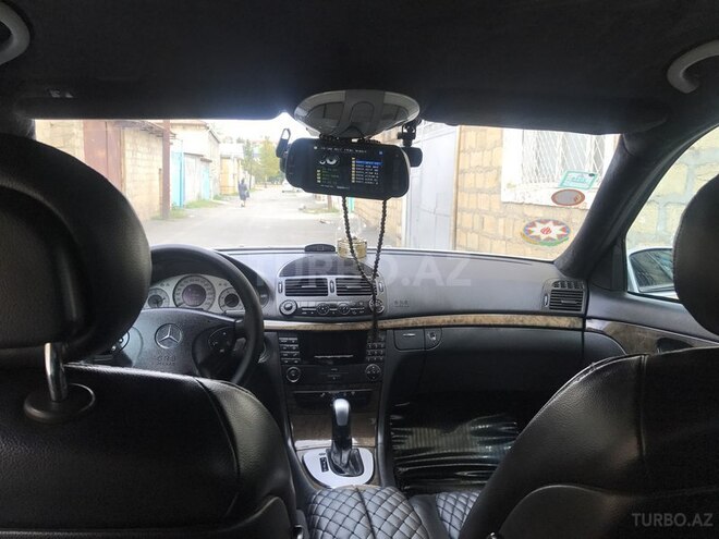 Mercedes E 220 2002, 263,000 km - 1.5 l - Yevlax