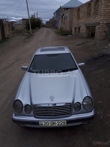 Mercedes E 200 1996, 230,000 km - 2.0 л - Gəncə