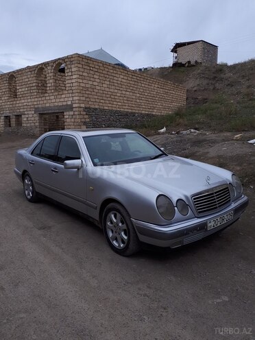 Mercedes E 200 1996, 230,000 km - 2.0 л - Gəncə