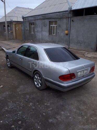 Mercedes E 200 1996, 230,000 km - 2.0 л - Gəncə