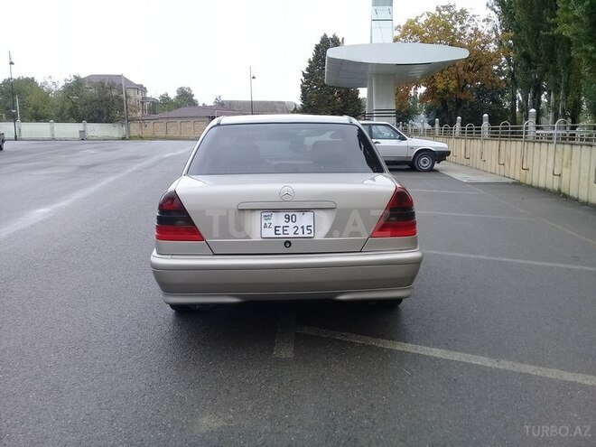 Mercedes C 230 1998, 240,000 km - 2.3 l - İsmayıllı