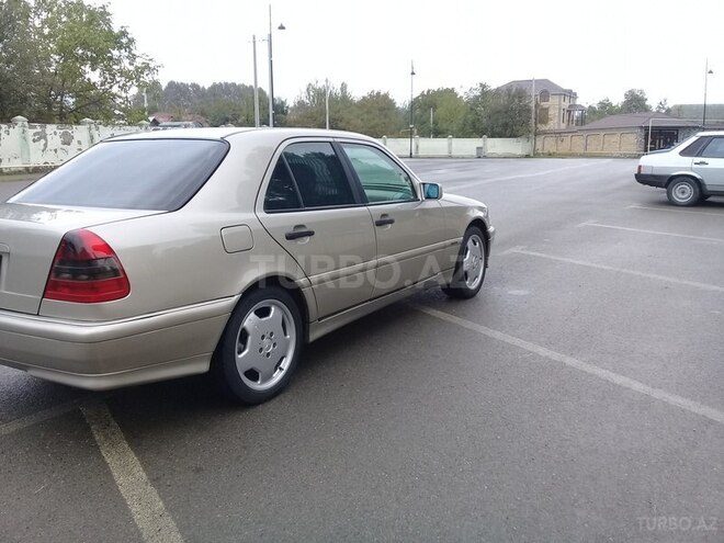 Mercedes C 230 1998, 240,000 km - 2.3 l - İsmayıllı